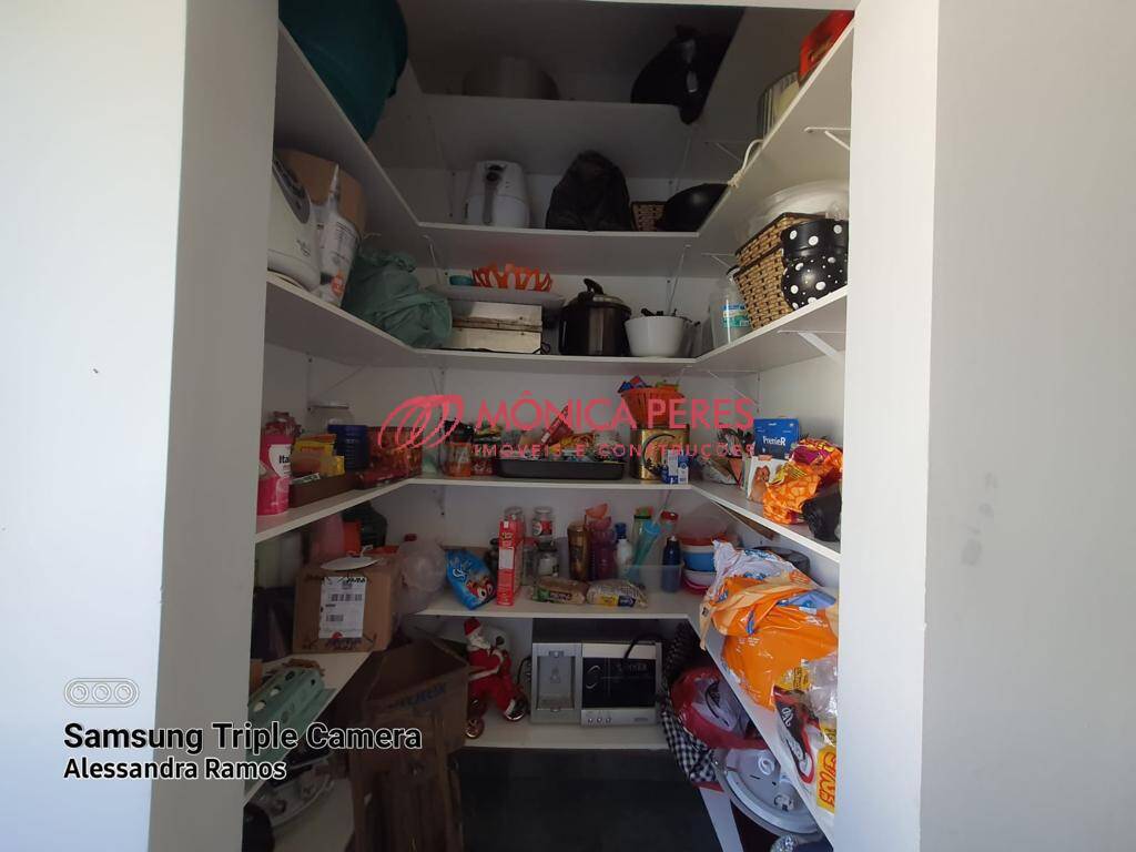 Casa, 4 quartos, 240 m² - Foto 14