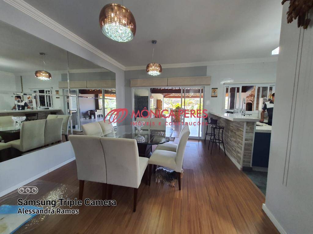 Casa, 4 quartos, 240 m² - Foto 15