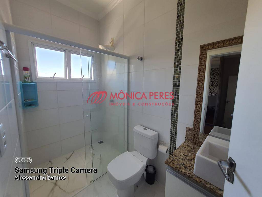 Casa, 4 quartos, 240 m² - Foto 29