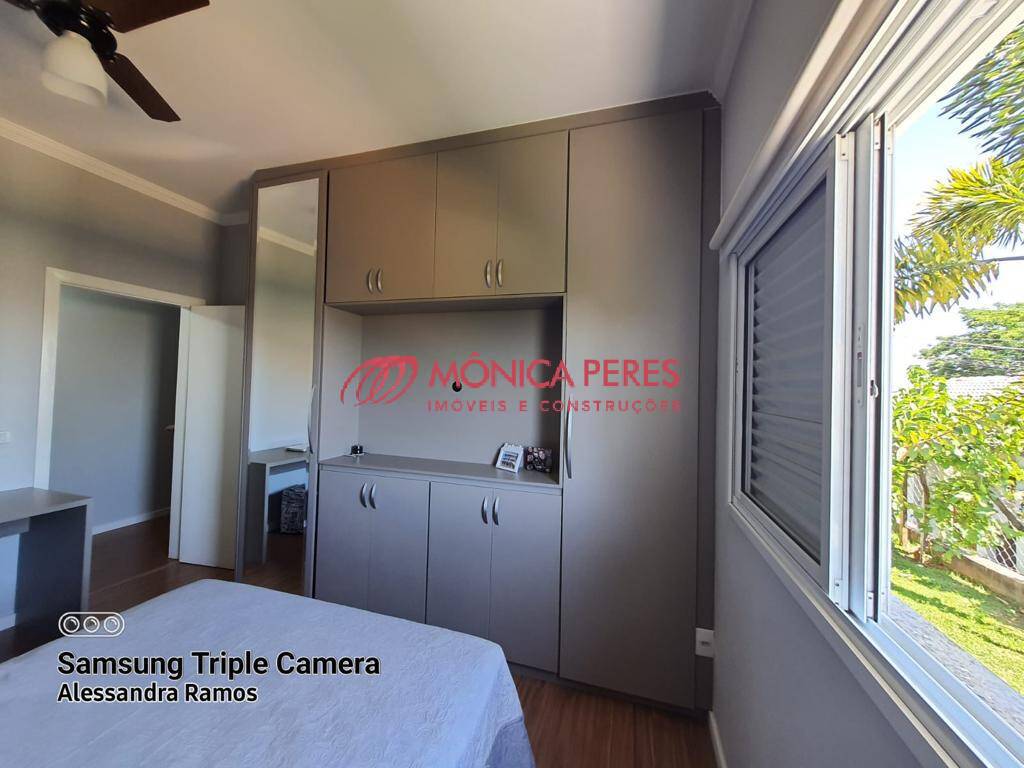 Casa, 4 quartos, 240 m² - Foto 33