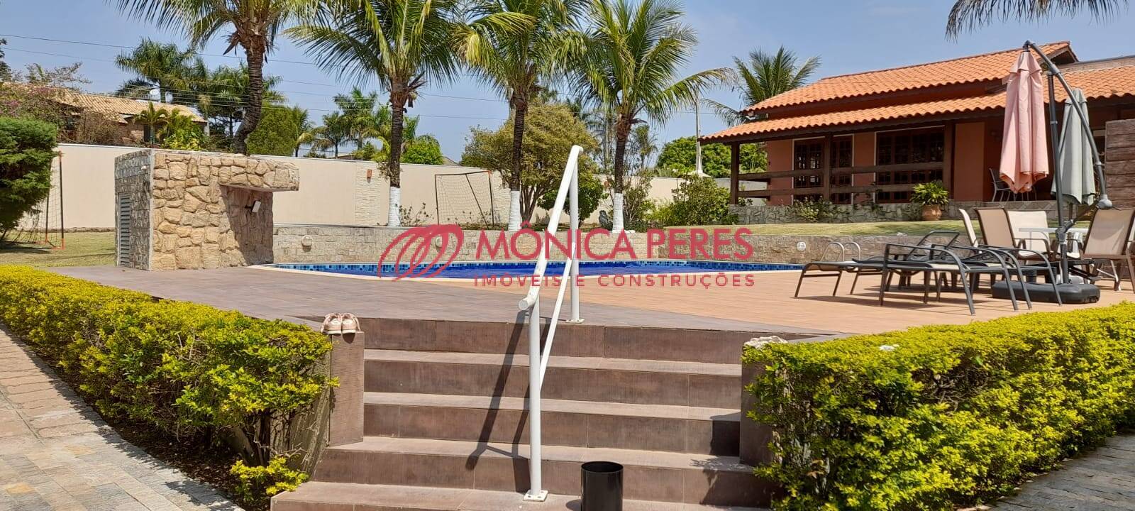 Casa, 4 quartos, 327 m² - Foto 1