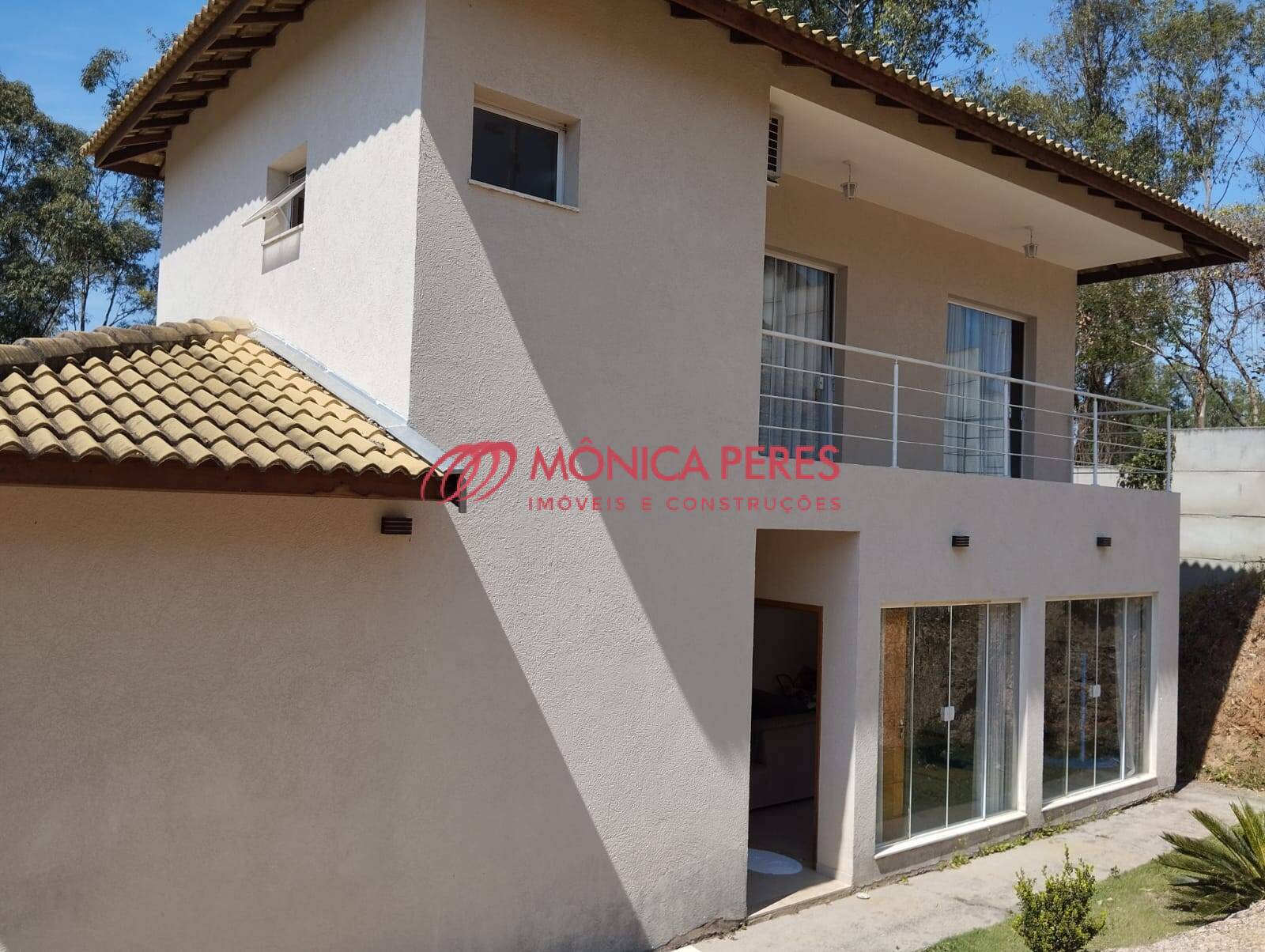 Casa, 4 quartos, 250 m² - Foto 1