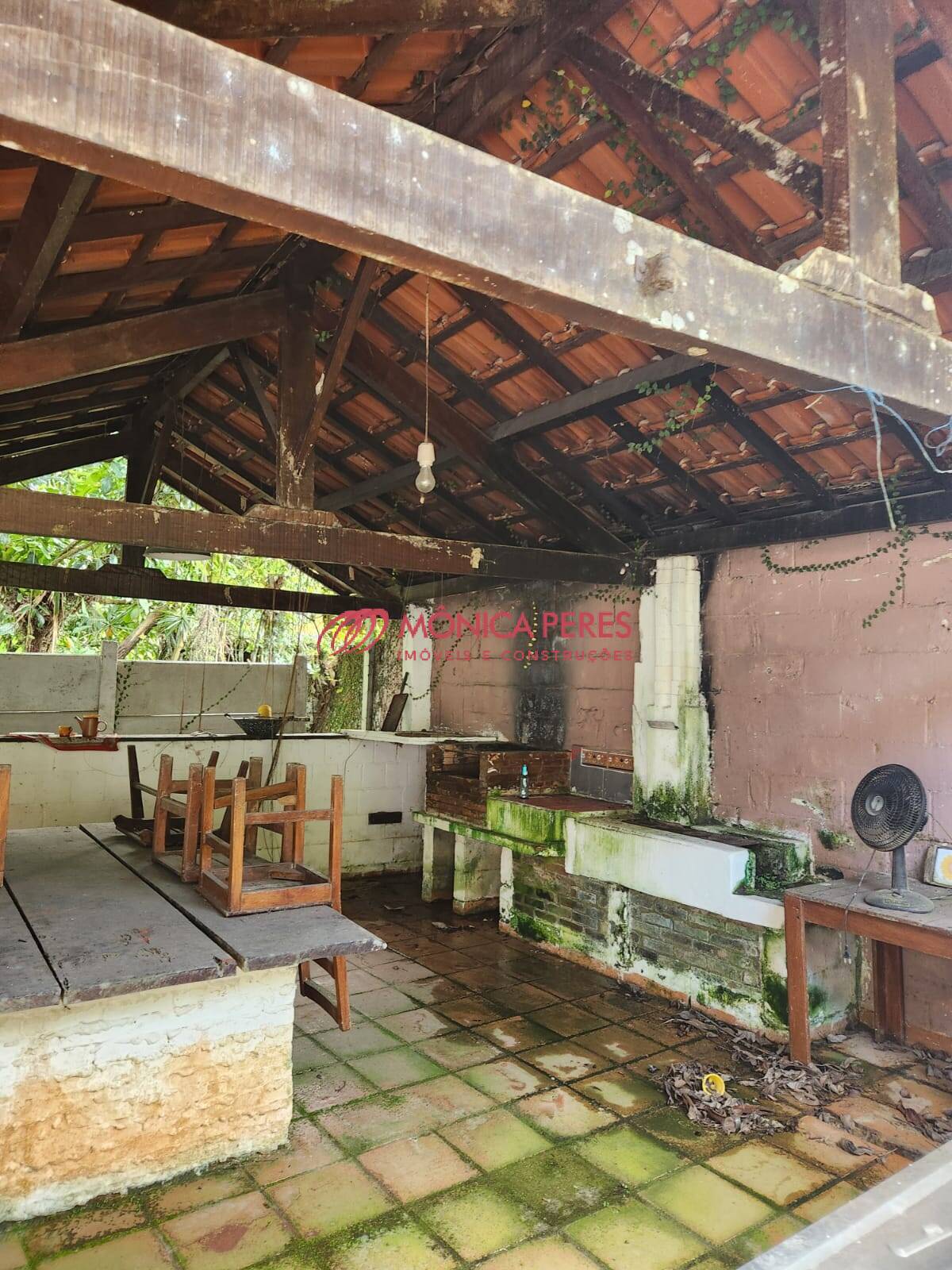 Casa, 4 quartos, 250 m² - Foto 1