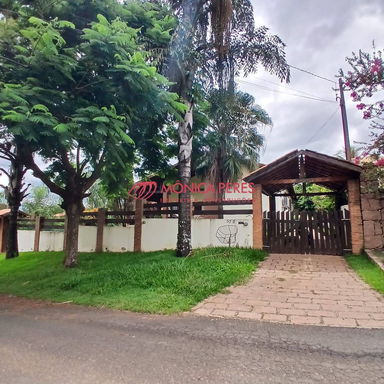 Casa, 5 quartos, 333 m² - Foto 1