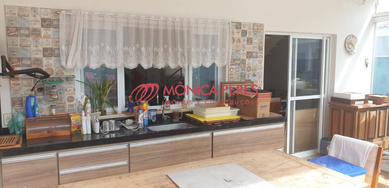 Casa, 3 quartos, 227 m² - Foto 6