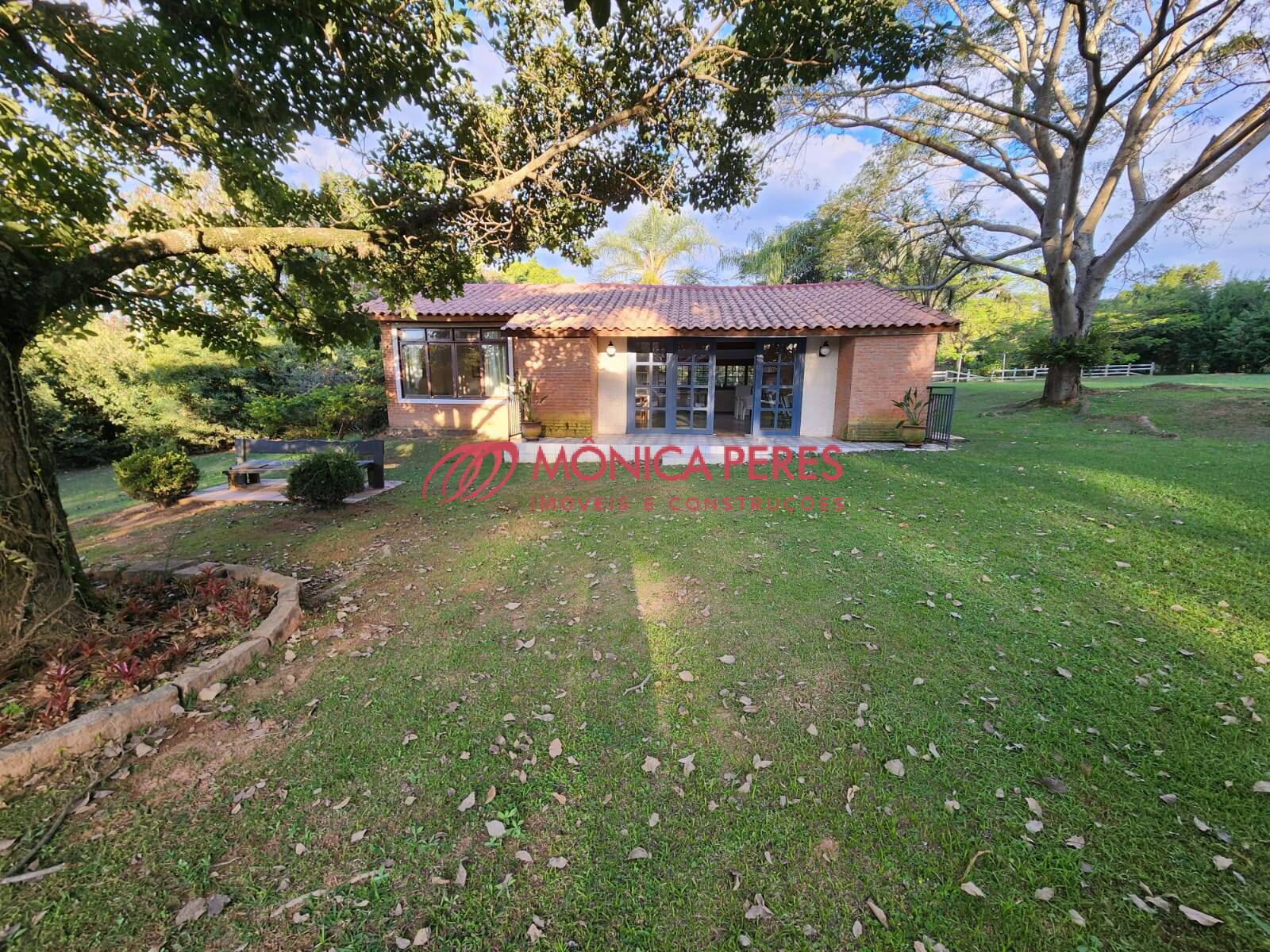 Casa à venda com 6 quartos, 380m² - Foto 6
