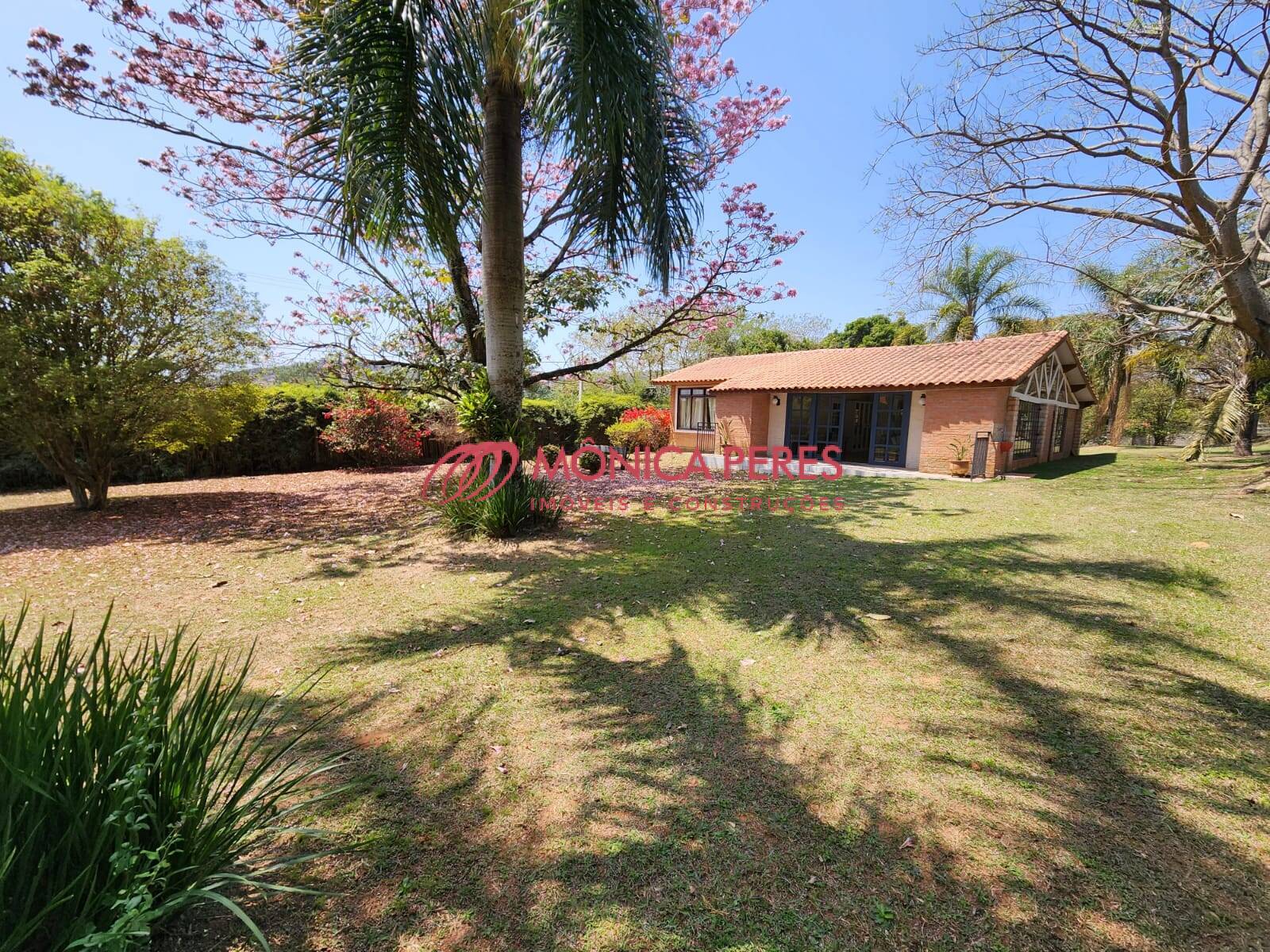 Casa à venda com 6 quartos, 380m² - Foto 7