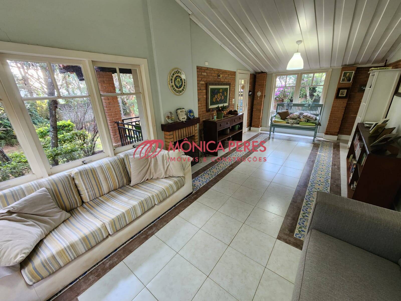 Casa à venda com 6 quartos, 380m² - Foto 13