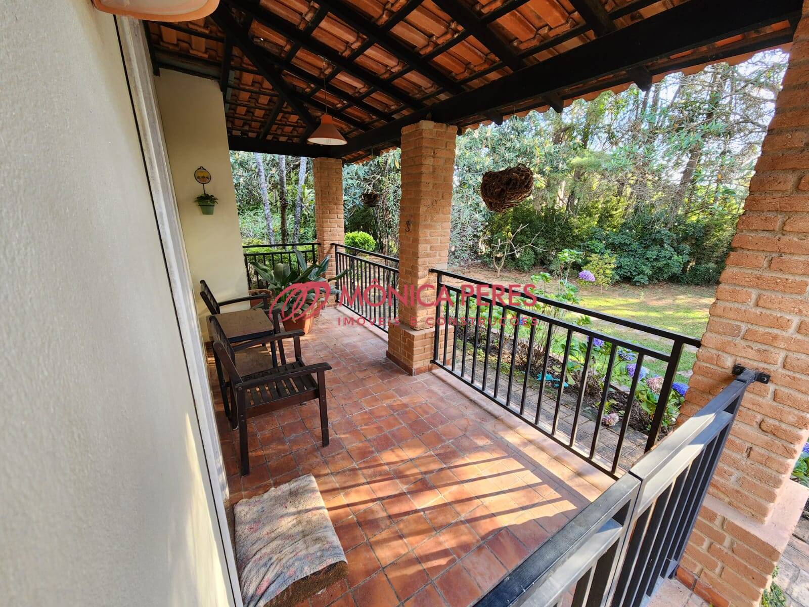 Casa à venda com 6 quartos, 380m² - Foto 14
