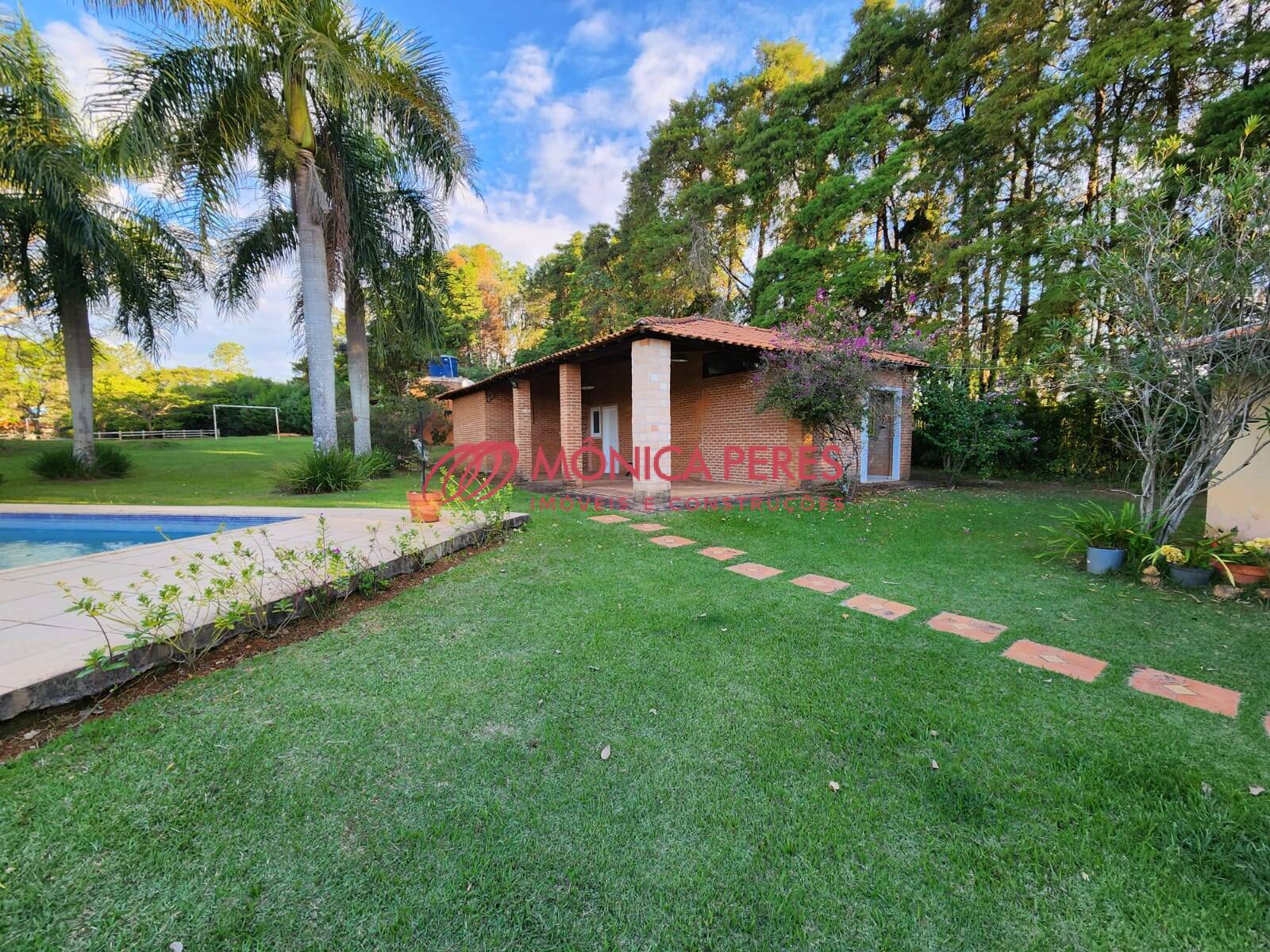 Casa à venda com 6 quartos, 380m² - Foto 37