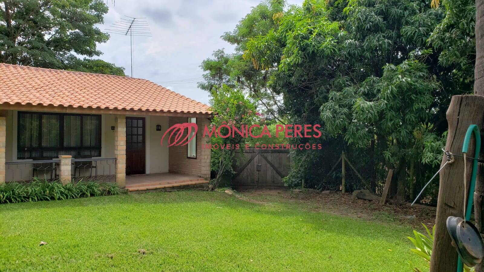 Casa à venda com 6 quartos, 380m² - Foto 46