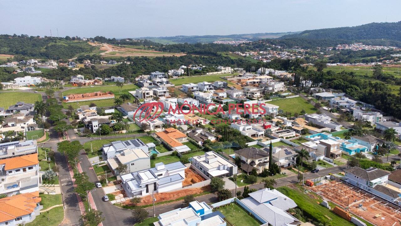 Casa à venda com 4 quartos, 330m² - Foto 8