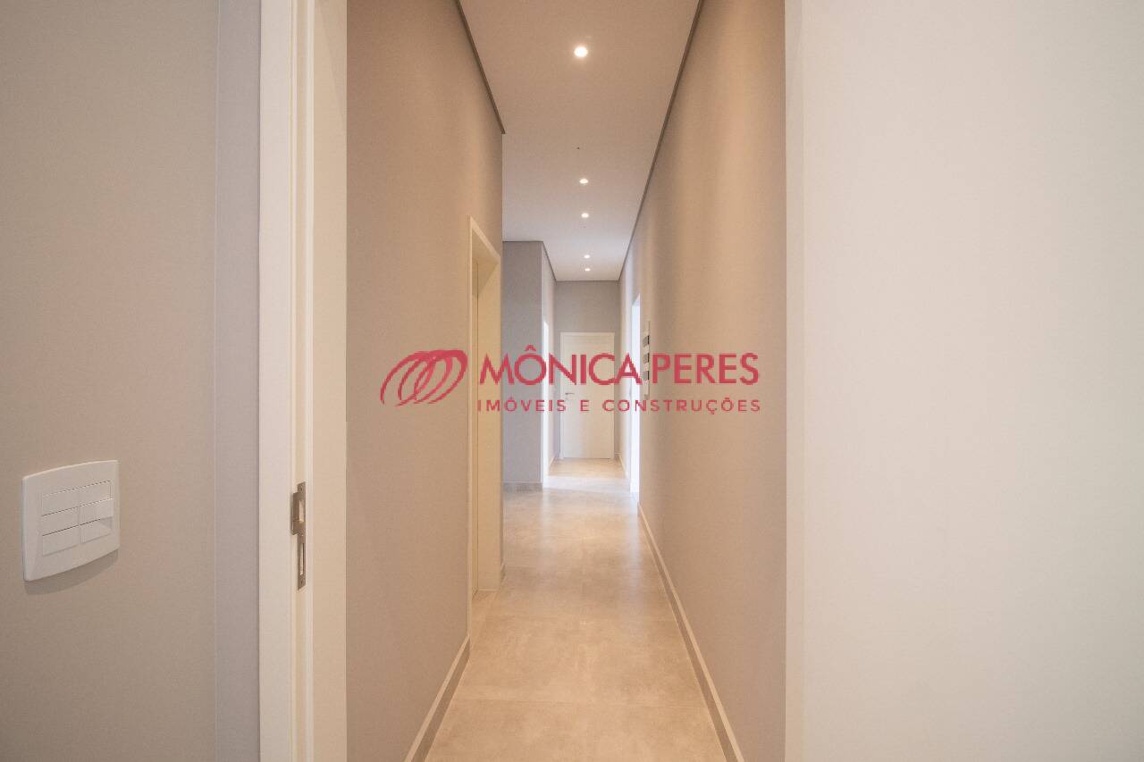 Casa à venda com 4 quartos, 330m² - Foto 17