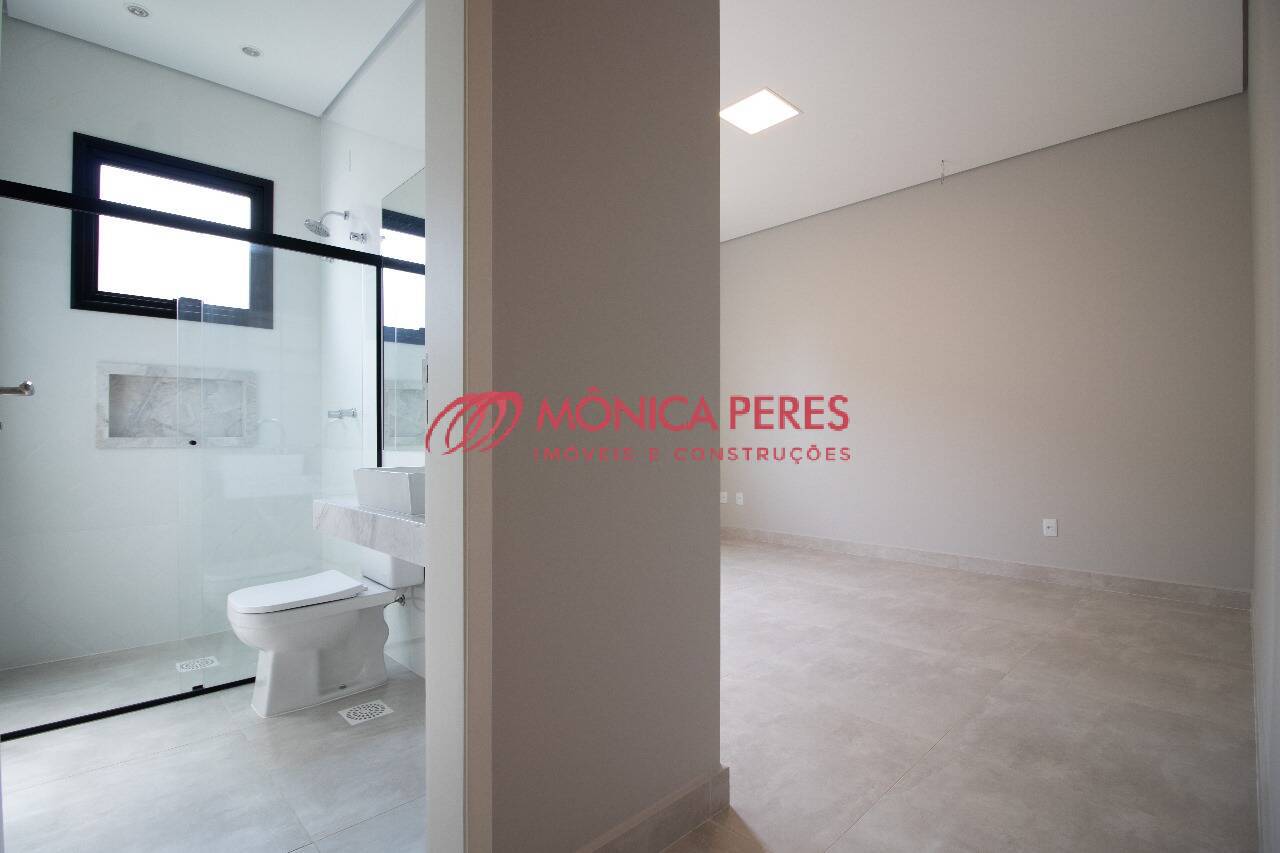 Casa à venda com 4 quartos, 330m² - Foto 25