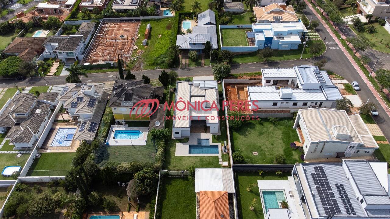 Casa à venda com 4 quartos, 330m² - Foto 27
