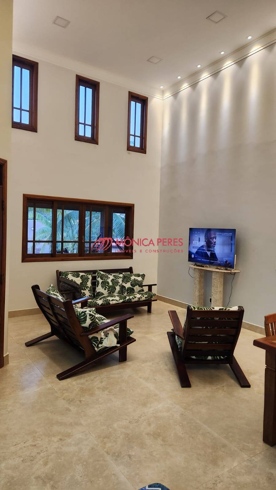 Casa à venda com 3 quartos, 250m² - Foto 5