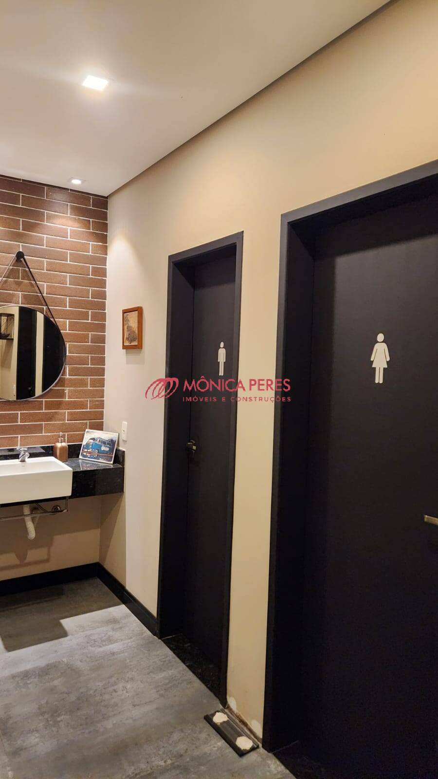 Casa à venda com 3 quartos, 250m² - Foto 7