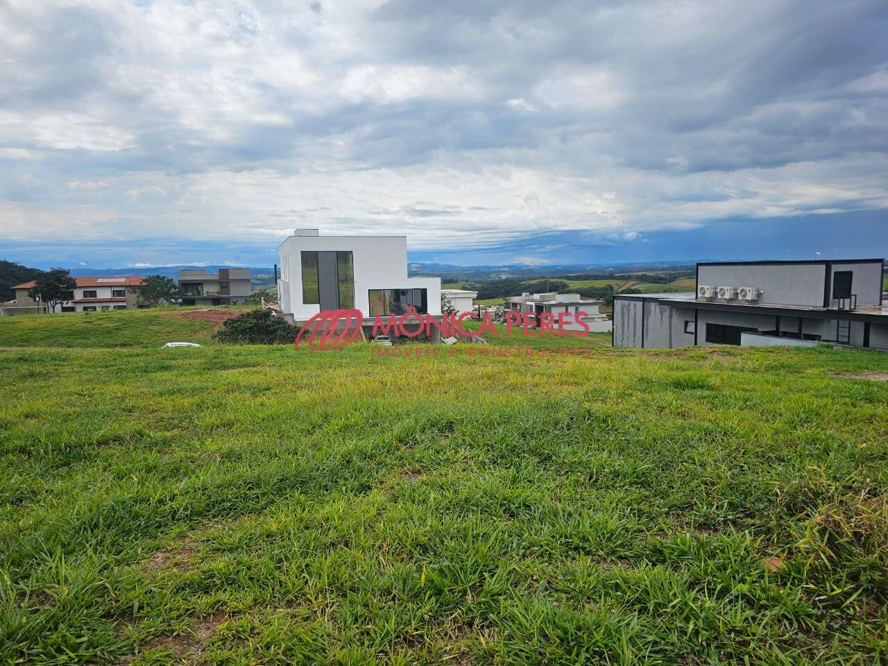 Terreno à venda, 800m² - Foto 1