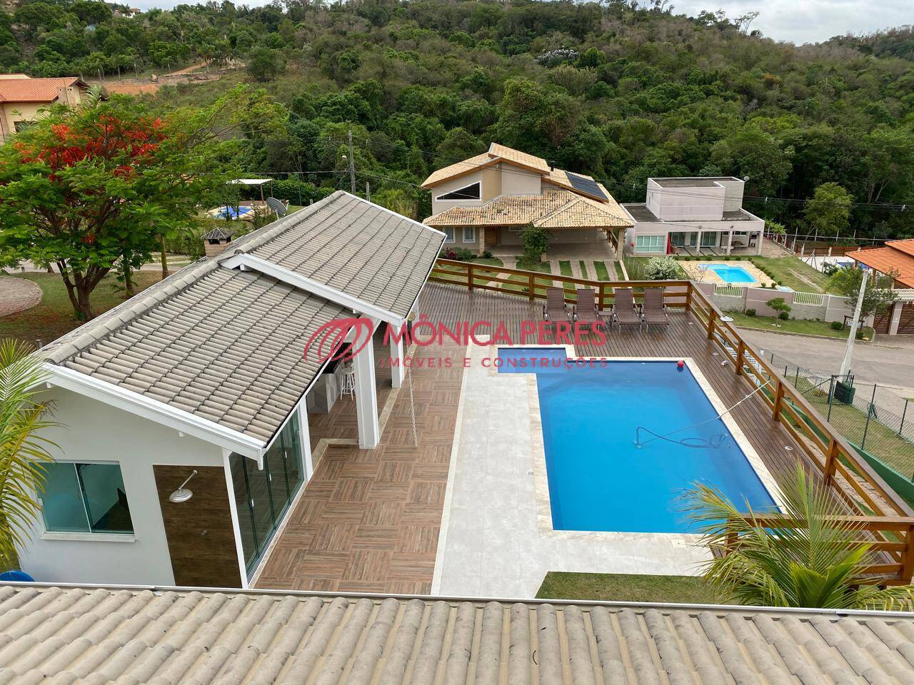 Casa, 4 quartos, 360 m² - Foto 1