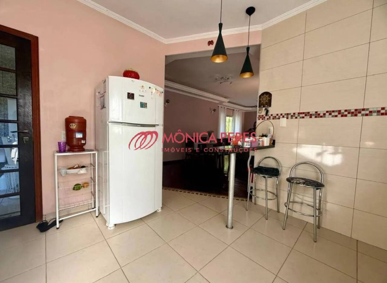 Casa à venda com 3 quartos, 310m² - Foto 19