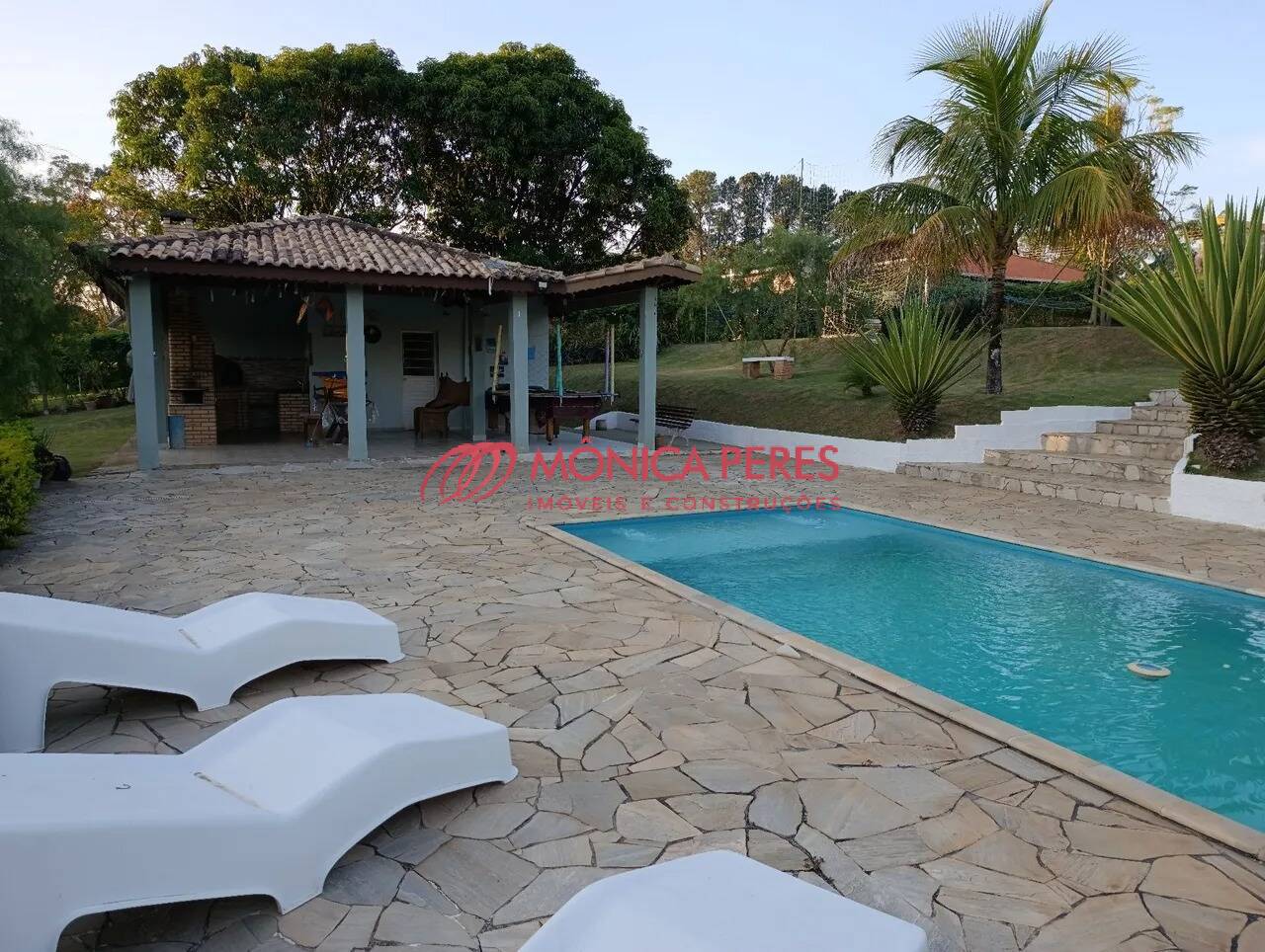 Casa à venda com 3 quartos, 310m² - Foto 25
