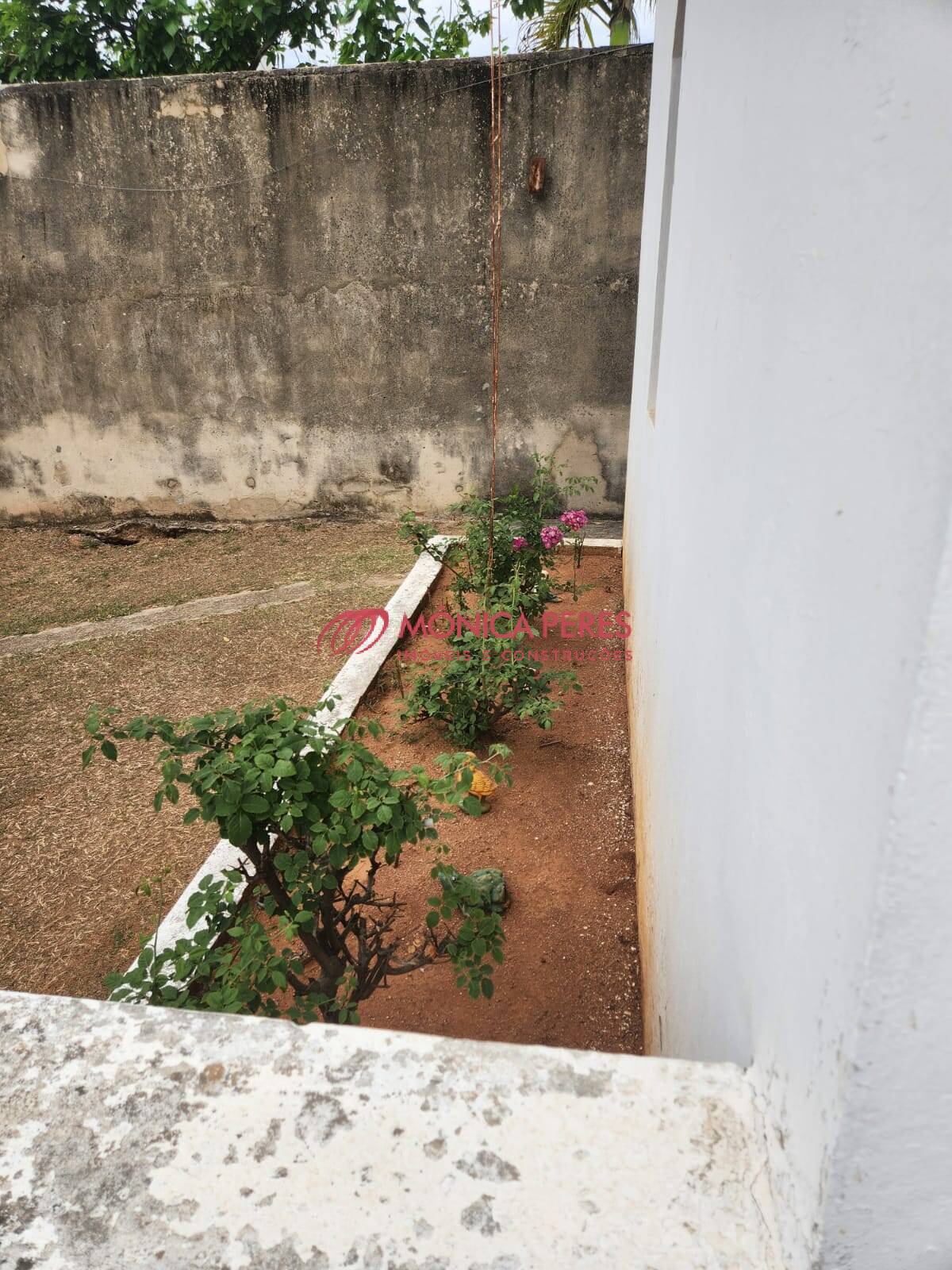 Casa à venda com 2 quartos, 2000m² - Foto 9