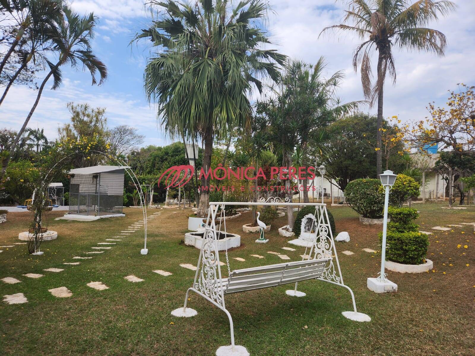 Casa à venda com 2 quartos, 2000m² - Foto 18